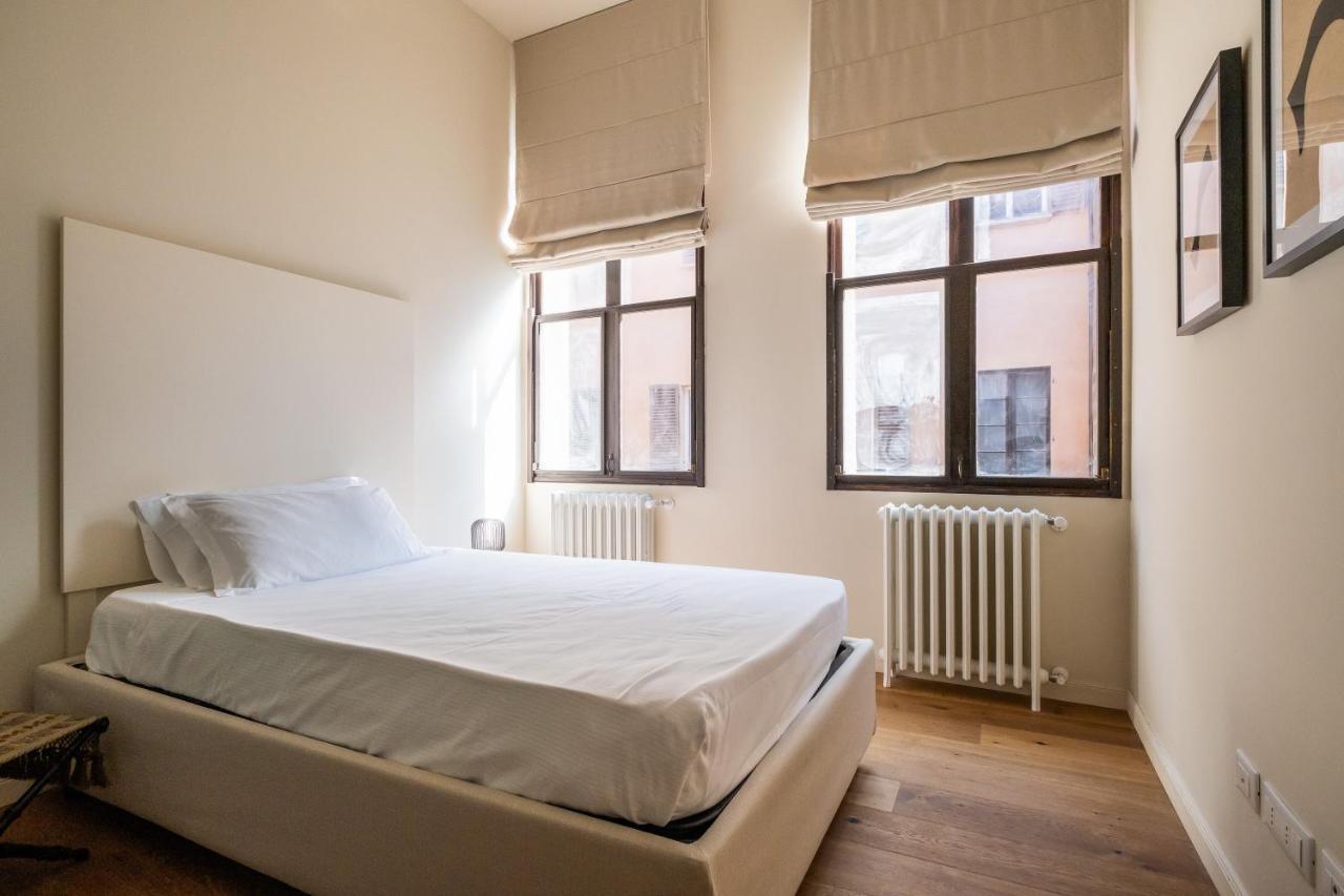 Appartamento D'Azeglio Nel Salotto Di Bologna Eksteriør bilde